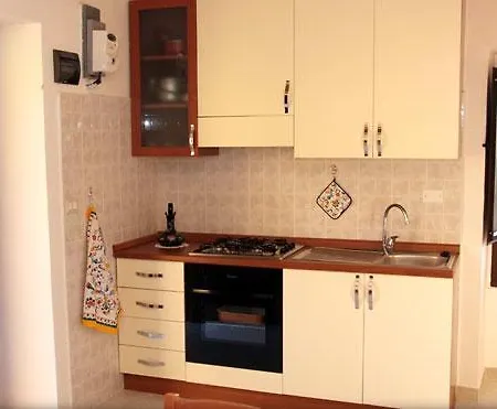 Rosa E Ferdi Apartment